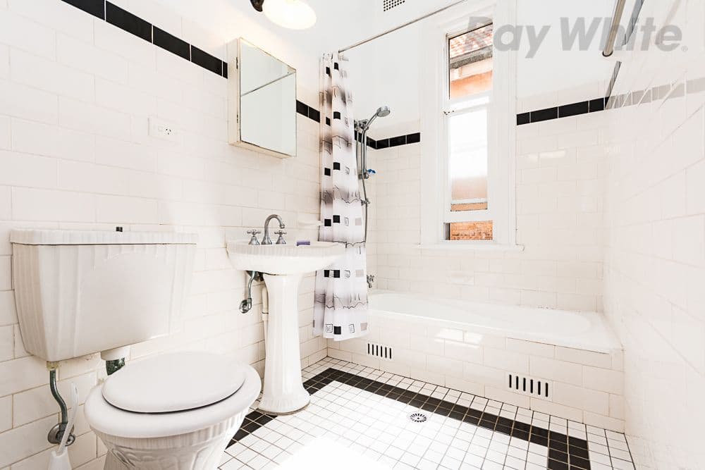 14 Moonbie Street, Summer Hill - Thumbnail 6