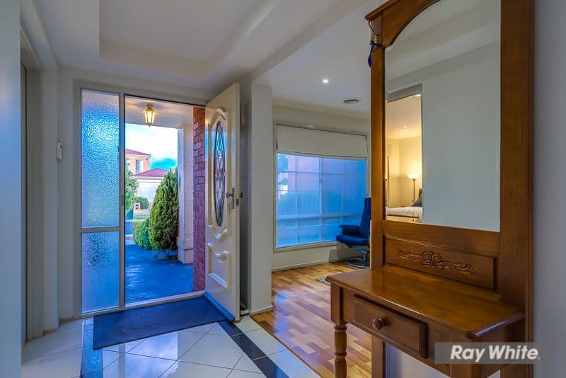 13 Meadow Way, Tarneit VIC 3029, Tarneit - Thumbnail 2