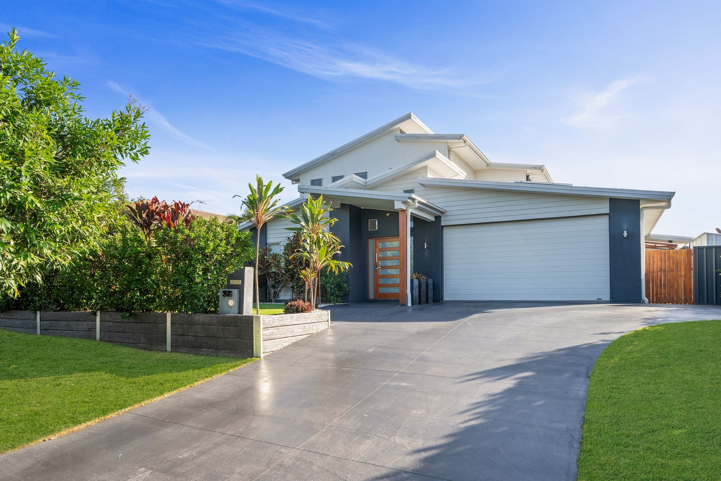 10 Pratincole Close, Mango Hill QLD 4509, Mango Hill - Thumbnail 4
