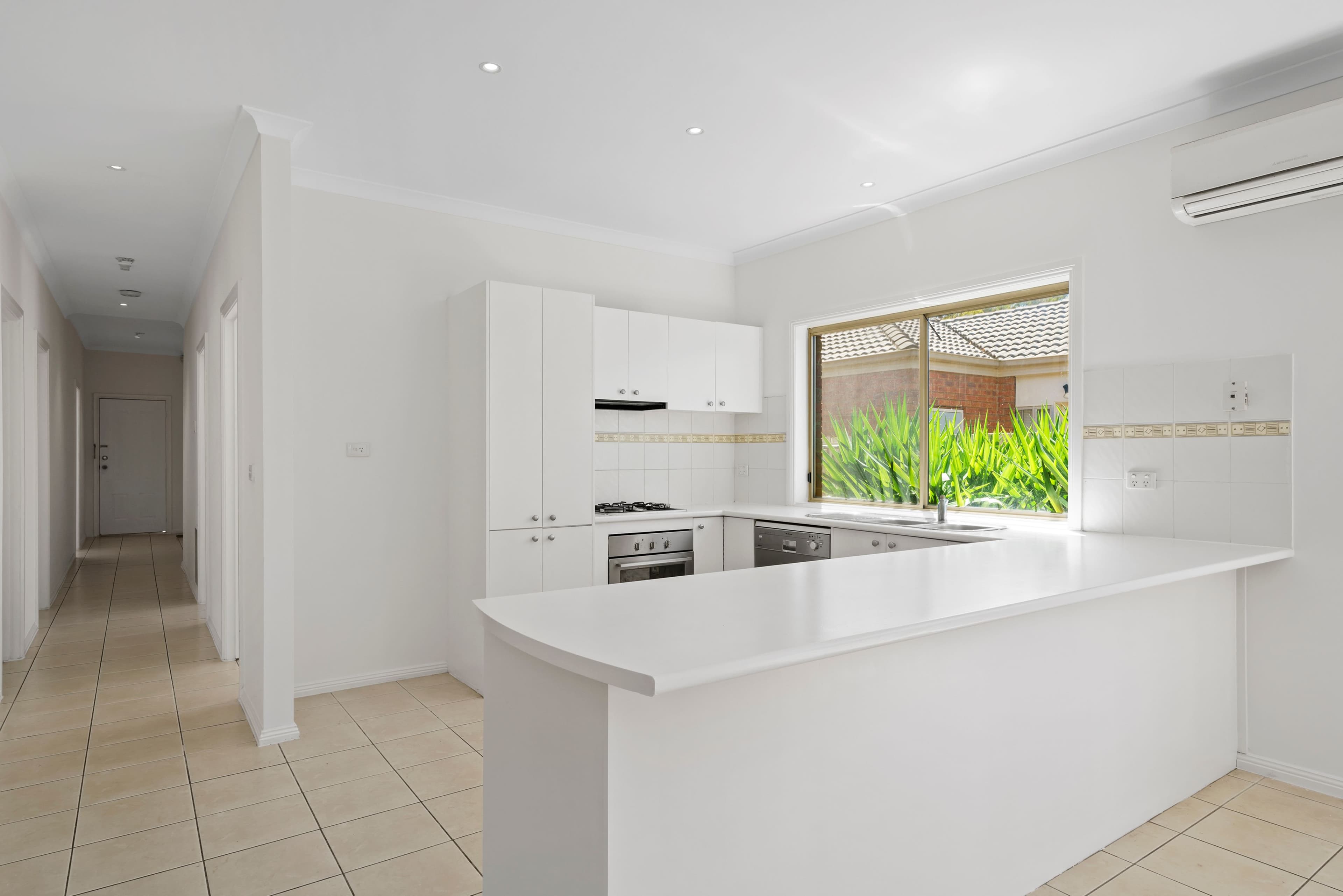 30 Murdoch Court, Sunbury VIC 3429, Sunbury - Thumbnail 3