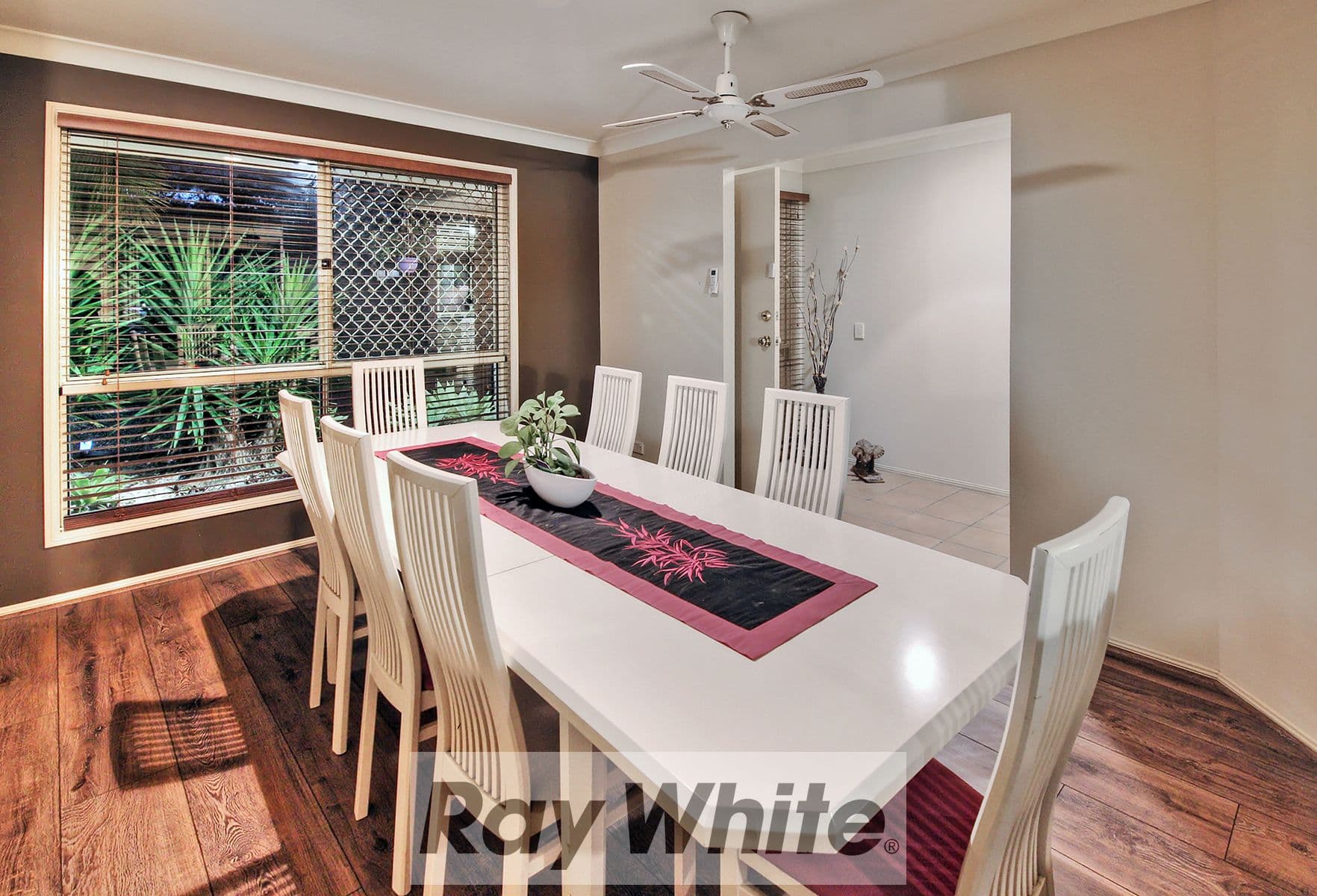 25 Lake Amaroo Court, Logan Reserve QLD 4133, Logan Reserve - Thumbnail 4