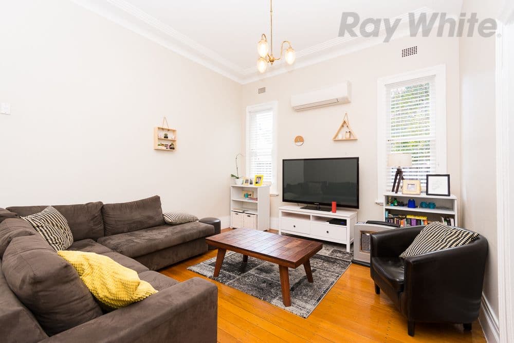 2 Chapman Street, Summer Hill - Thumbnail 2