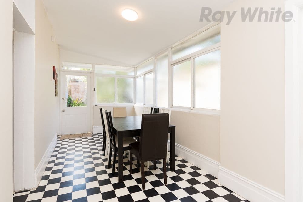 2 Chapman Street, Summer Hill - Thumbnail 4