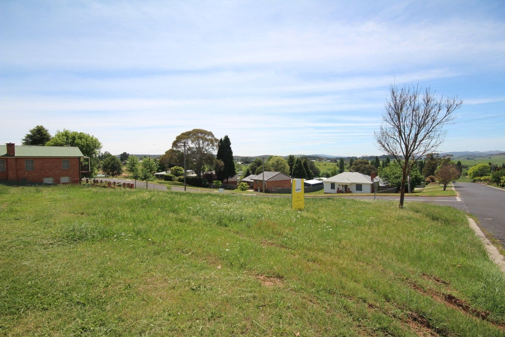 17 Albert Street, Oberon NSW 2787, Oberon - Image 1