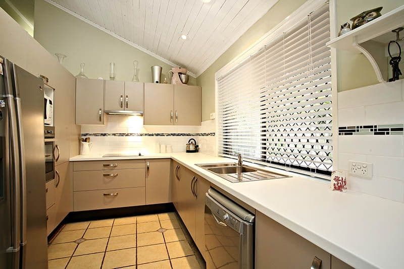 74 Hazelton Street, RIVERHILLS QLD 4074, Riverhills - Thumbnail 4