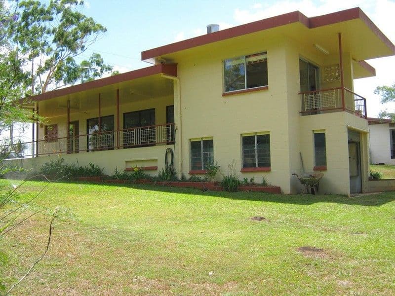 11 Lakeside Drive, YUNGABURRA QLD 4884, Yungaburra - Thumbnail 3