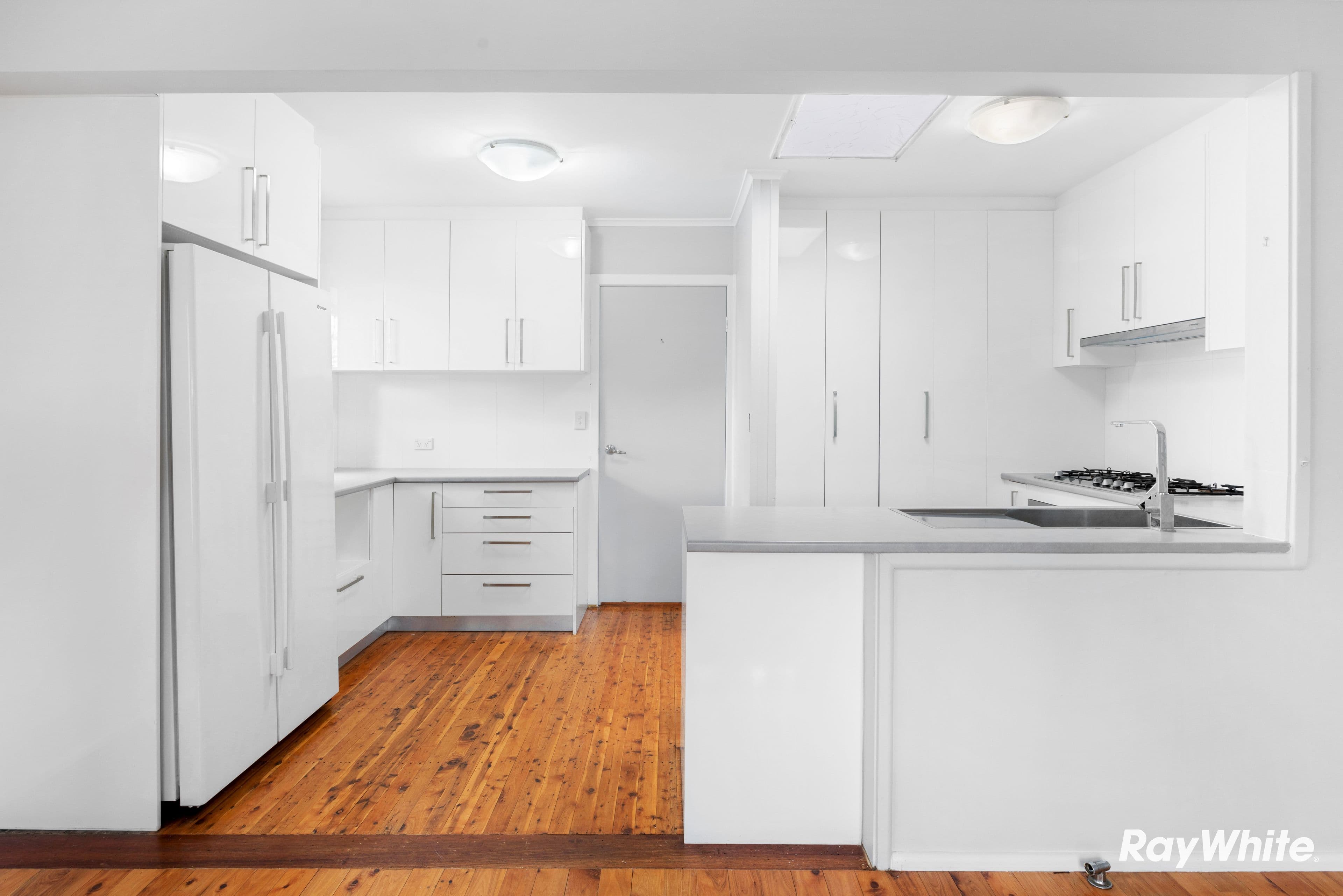 126 Glenfield Road, Casula, North St Marys - Thumbnail 5