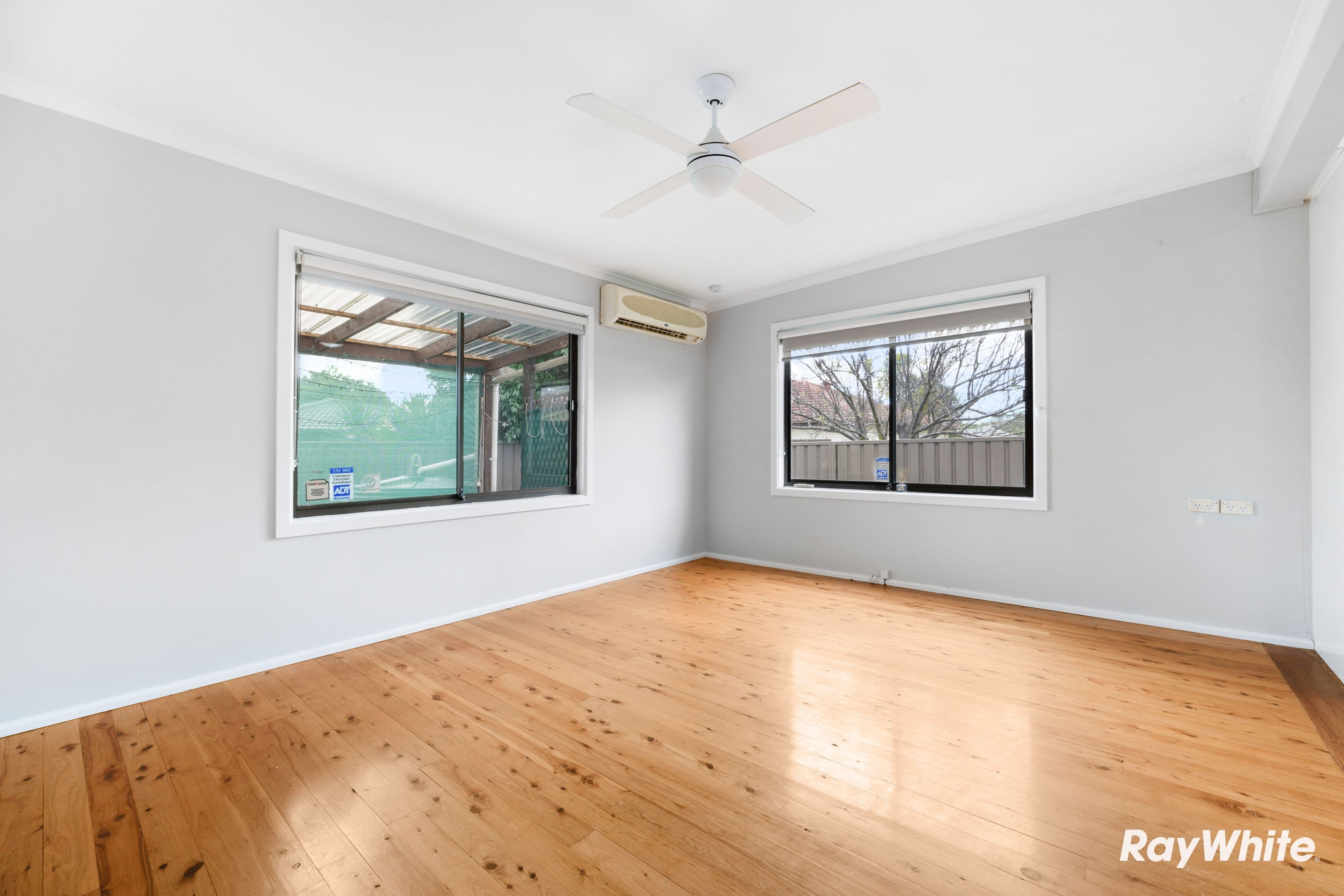 126 Glenfield Road, Casula, North St Marys - Thumbnail 7