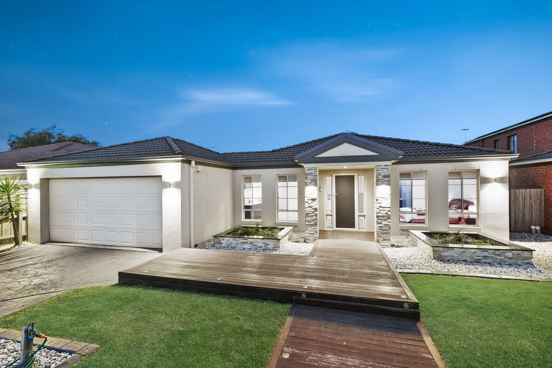 16 Osmington Circle, Narre Warren South VIC 3805, Narre Warren South - Thumbnail 2