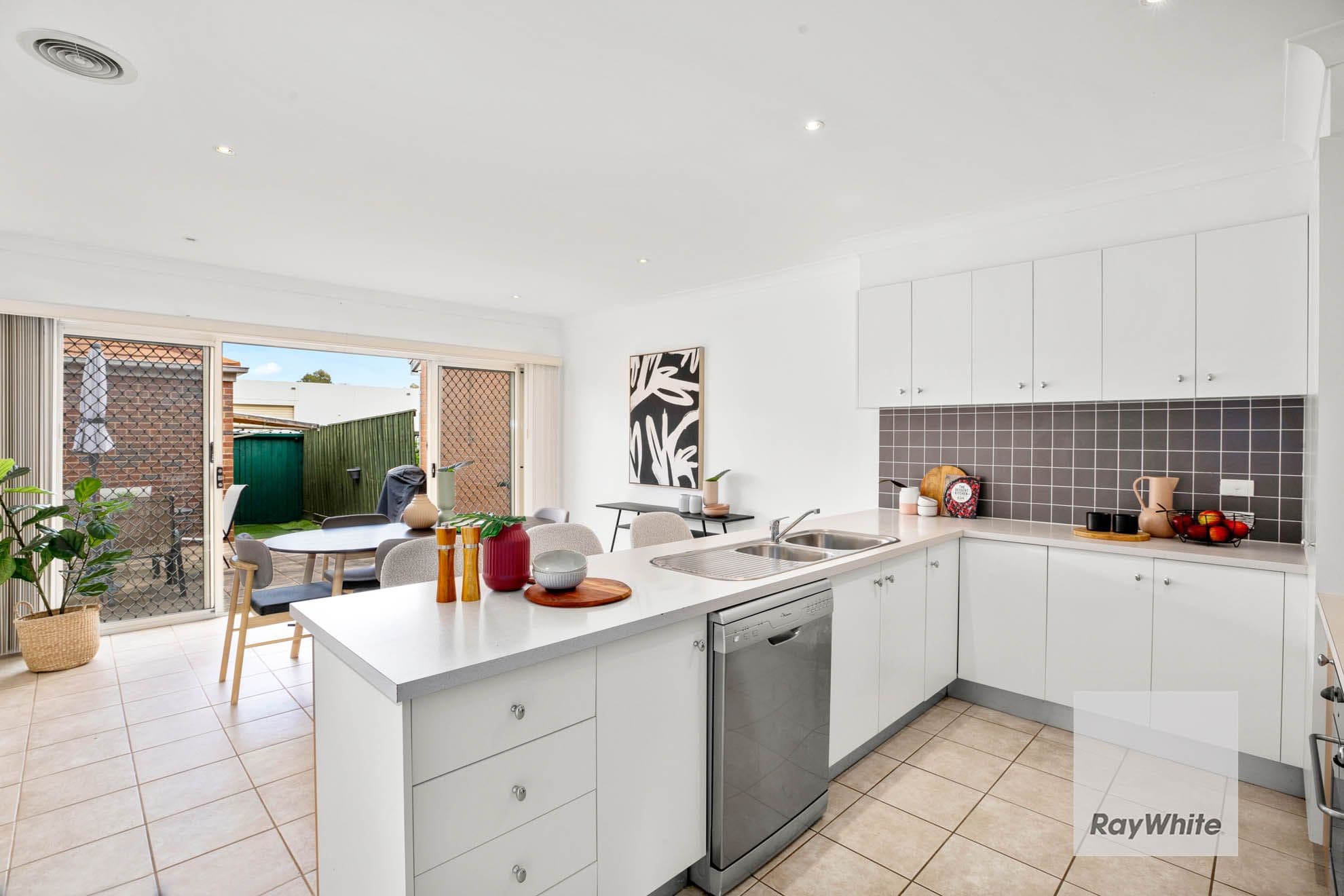 25D Wentworth Drive, Taylors Lakes VIC 3038, Taylors Lakes - Thumbnail 4
