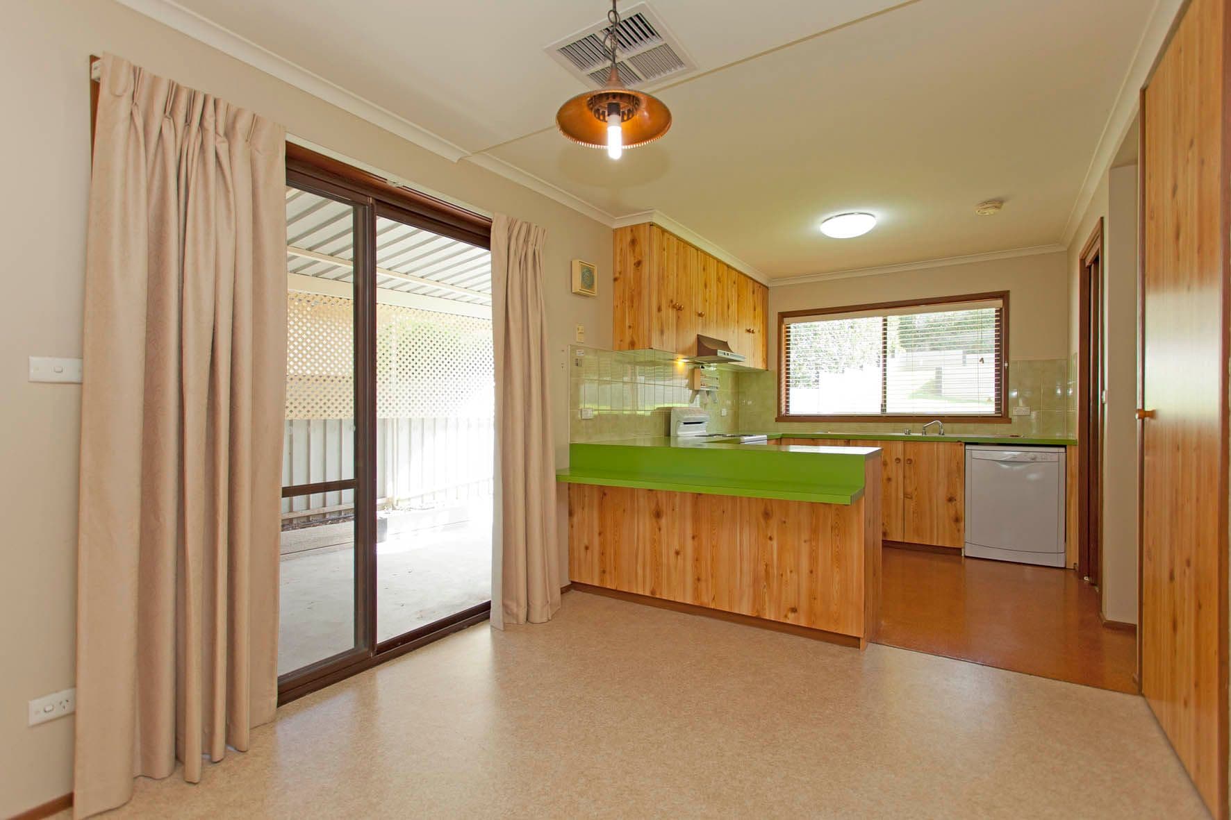 51 Michelle Avenue, LAVINGTON NSW 2641, Lavington - Thumbnail 2