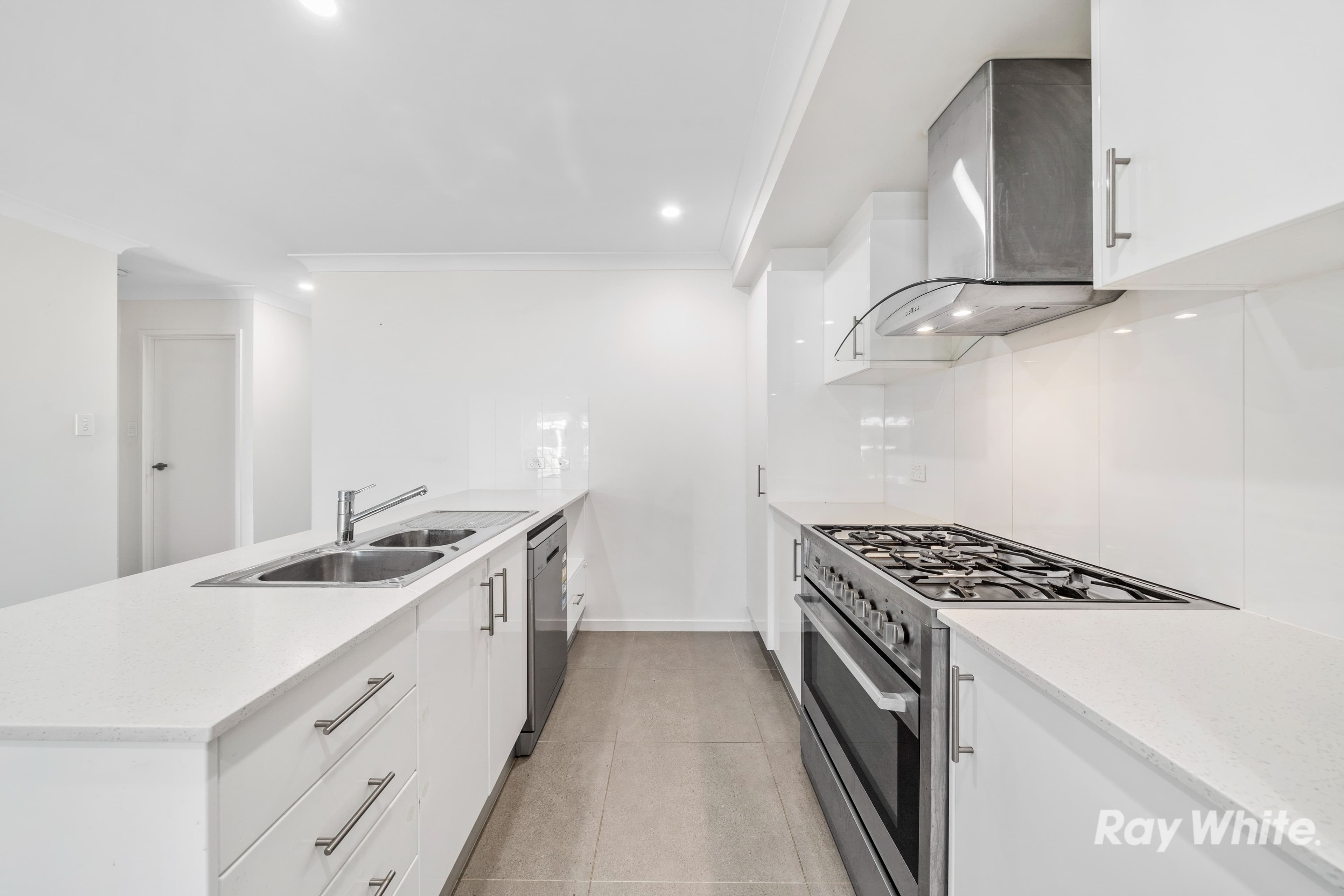 41 Almandin Street, Logan Reserve QLD 4133, Logan Reserve - Thumbnail 4