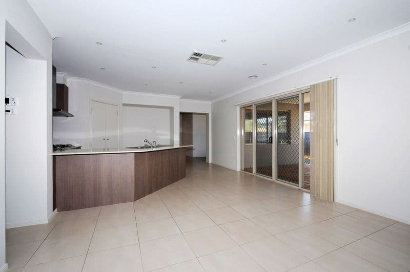 76 Sandhurst Boulevard, SANDHURST VIC 3977, Sandhurst - Thumbnail 4