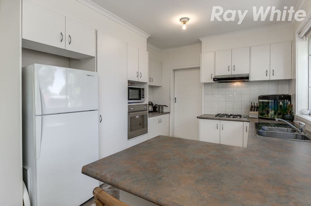8 Fenwick Court, Bundoora VIC 3083, Bundoora - Thumbnail 4