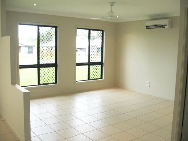 22 Anchorage Circuit, BUSHLAND BEACH QLD 4818, Bushland Beach - Thumbnail 2