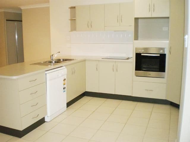22 Anchorage Circuit, BUSHLAND BEACH QLD 4818, Bushland Beach - Thumbnail 4