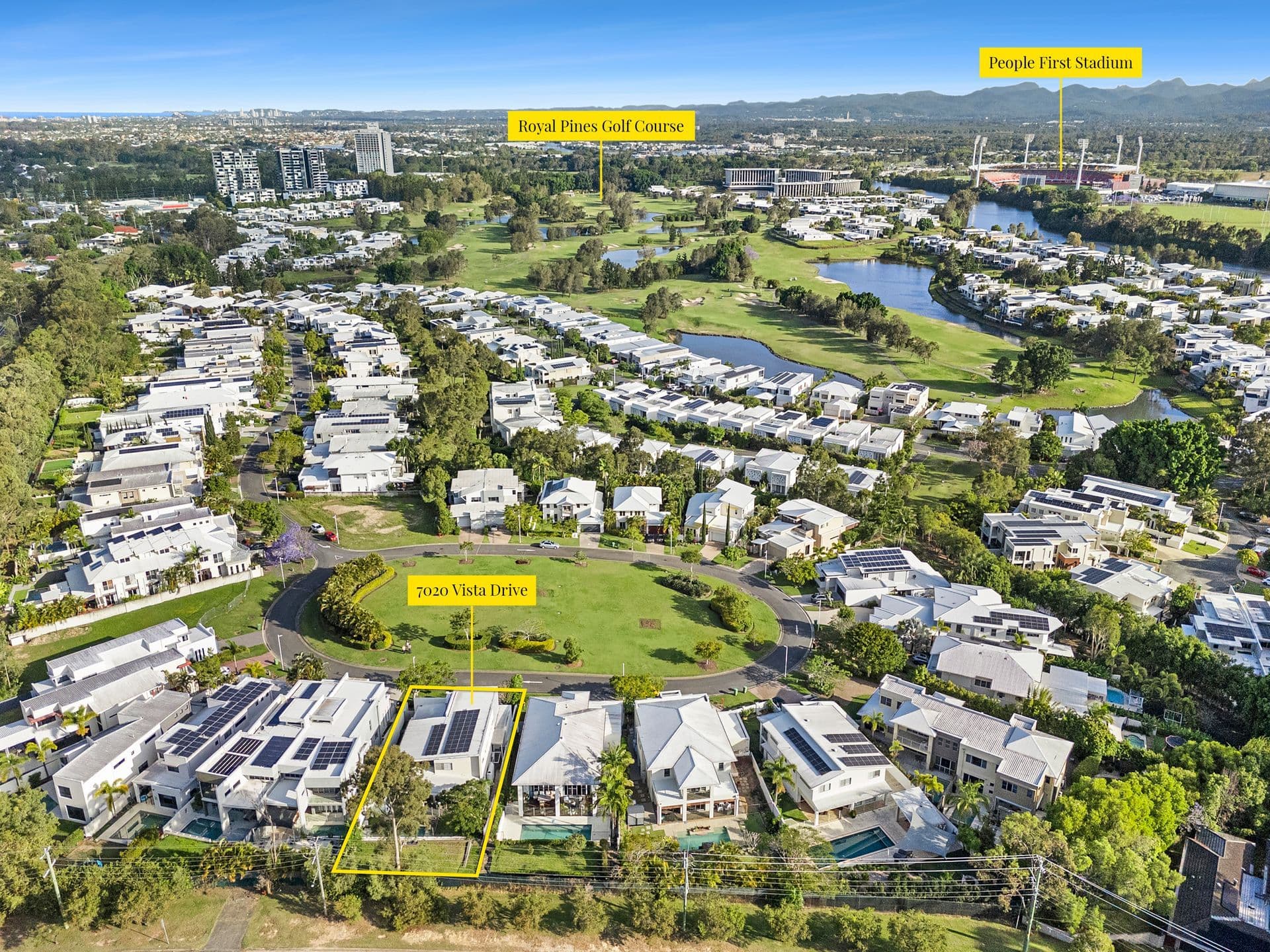 7020 Vista Drive, Benowa QLD 4217, Benowa - Thumbnail 2