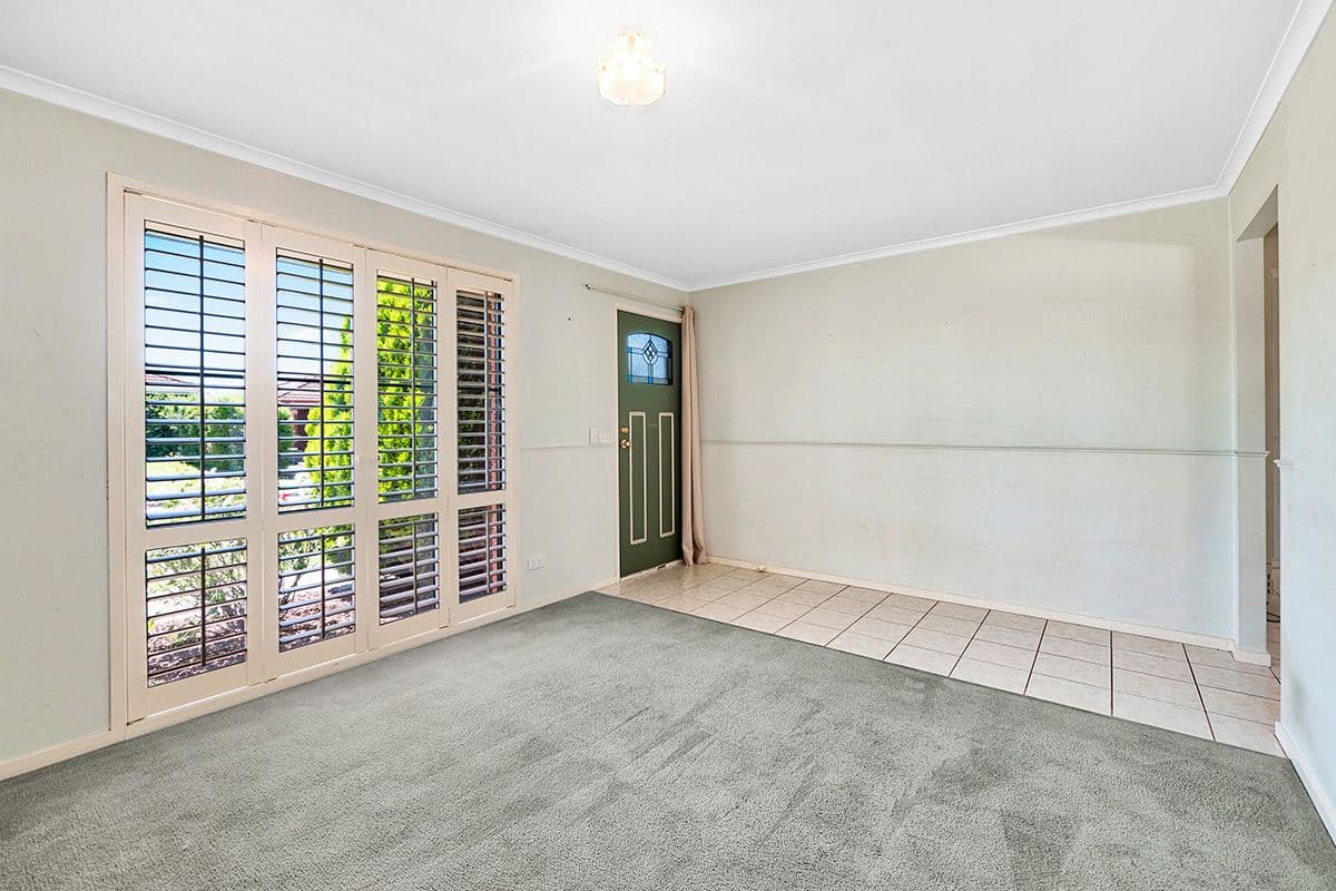 2 Seacombe Place, Cranbourne VIC 3977, Cranbourne - Thumbnail 3