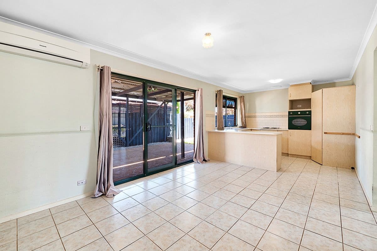 2 Seacombe Place, Cranbourne VIC 3977, Cranbourne - Thumbnail 6