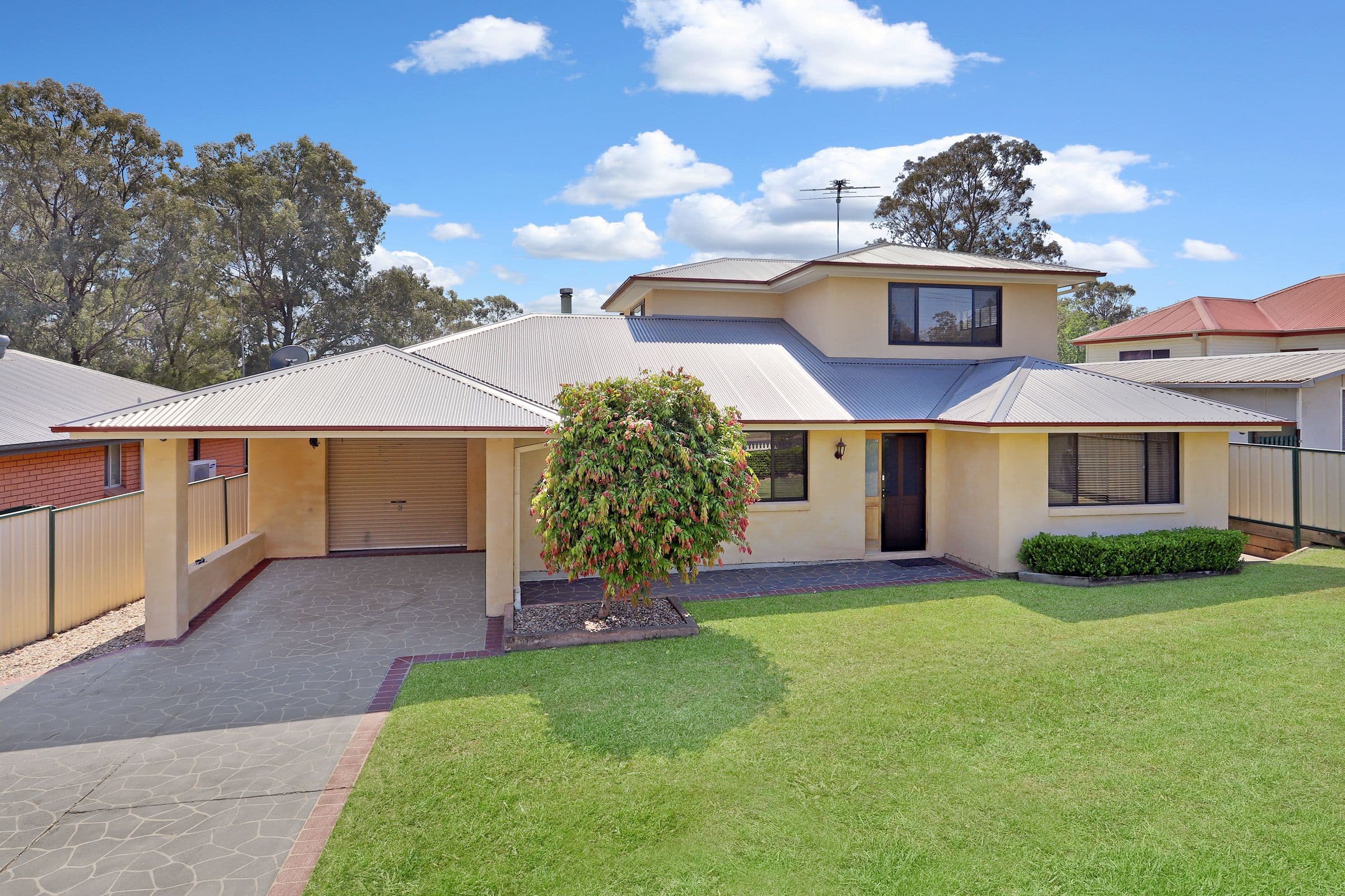 14 Grand Parade, Glossodia - Image 1