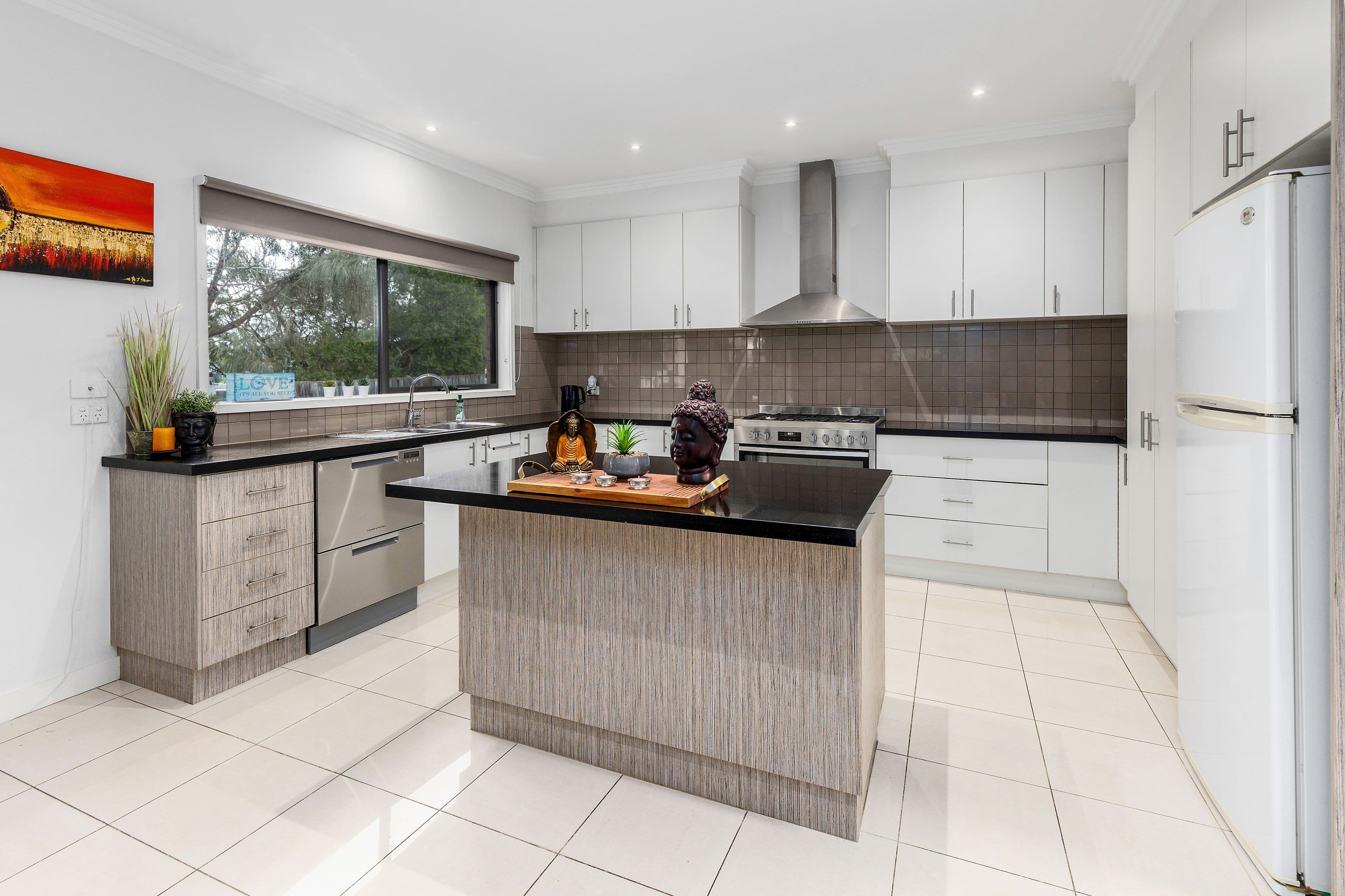 195 Eastbourne Road, Rosebud VIC 3939, Rosebud - Thumbnail 3