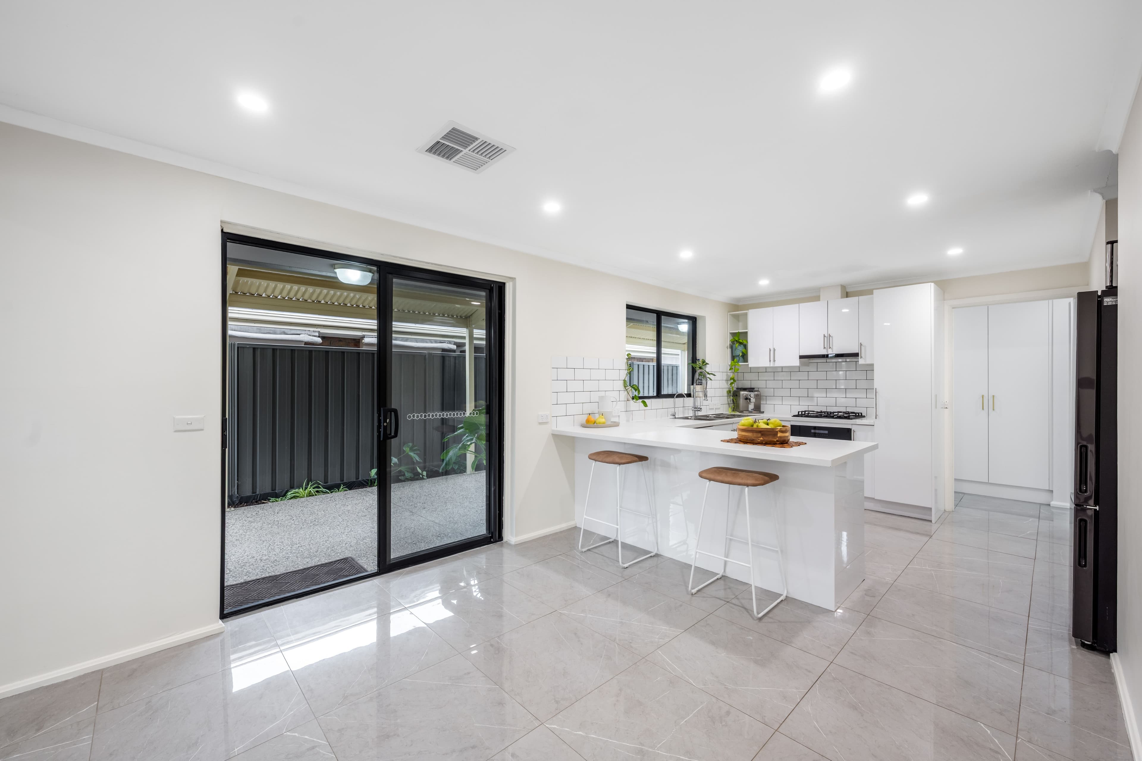 215 Lower Athelstone Road, Athelstone SA 5076, Athelstone - Thumbnail 5
