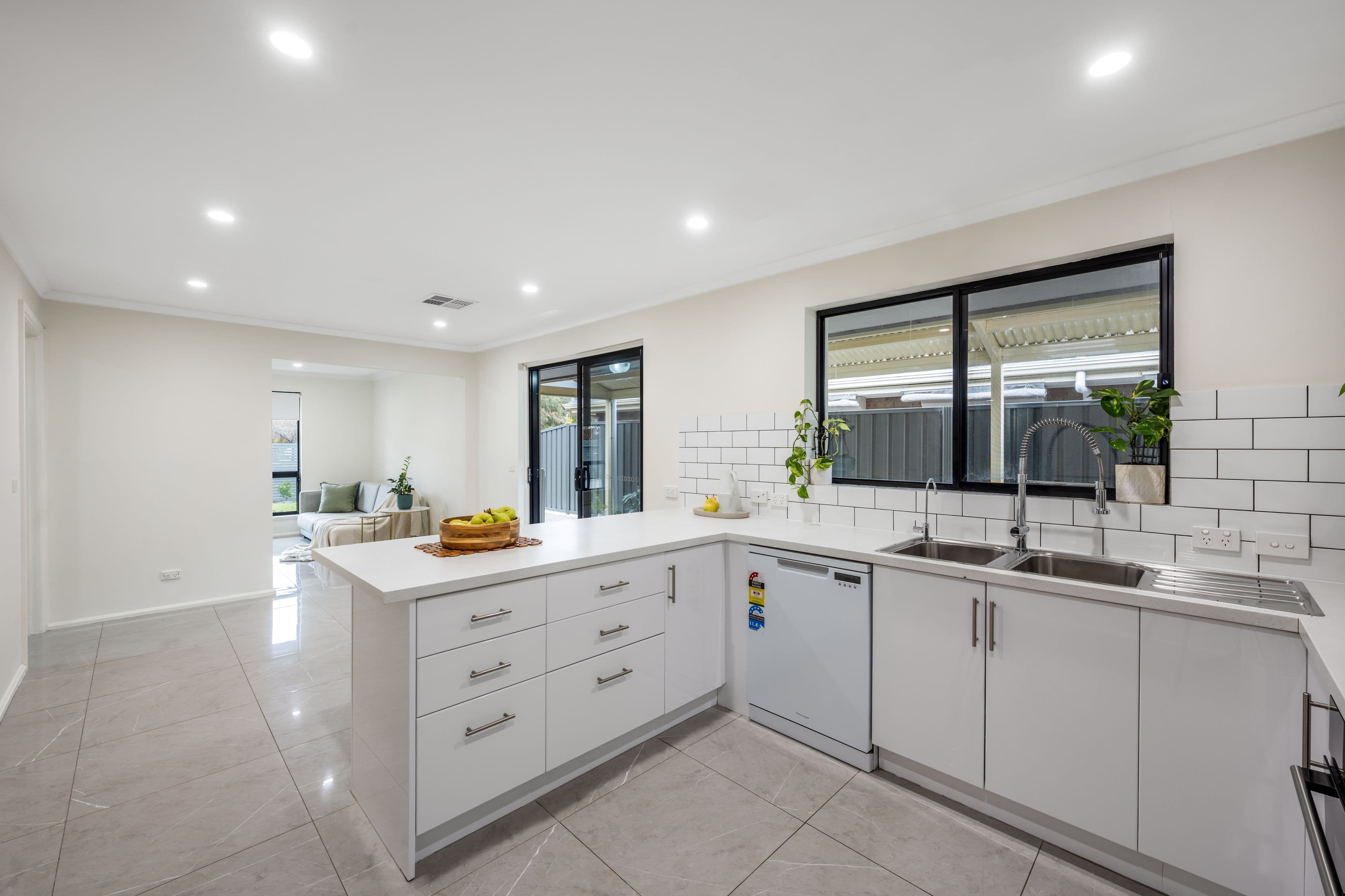 215 Lower Athelstone Road, Athelstone SA 5076, Athelstone - Thumbnail 6