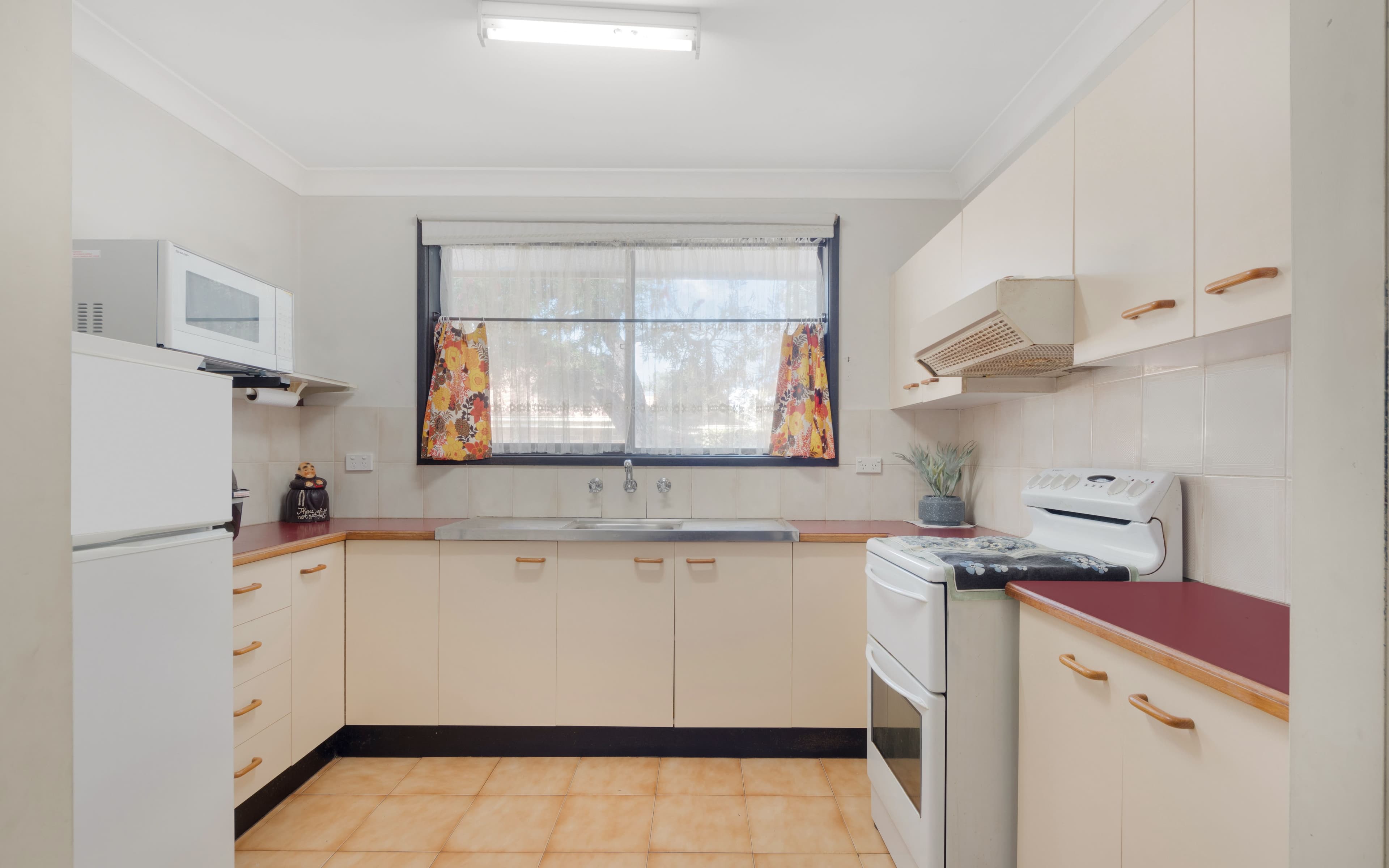 196-200 Harrow Road, Glenfield NSW 2167, Glenfield - Thumbnail 4