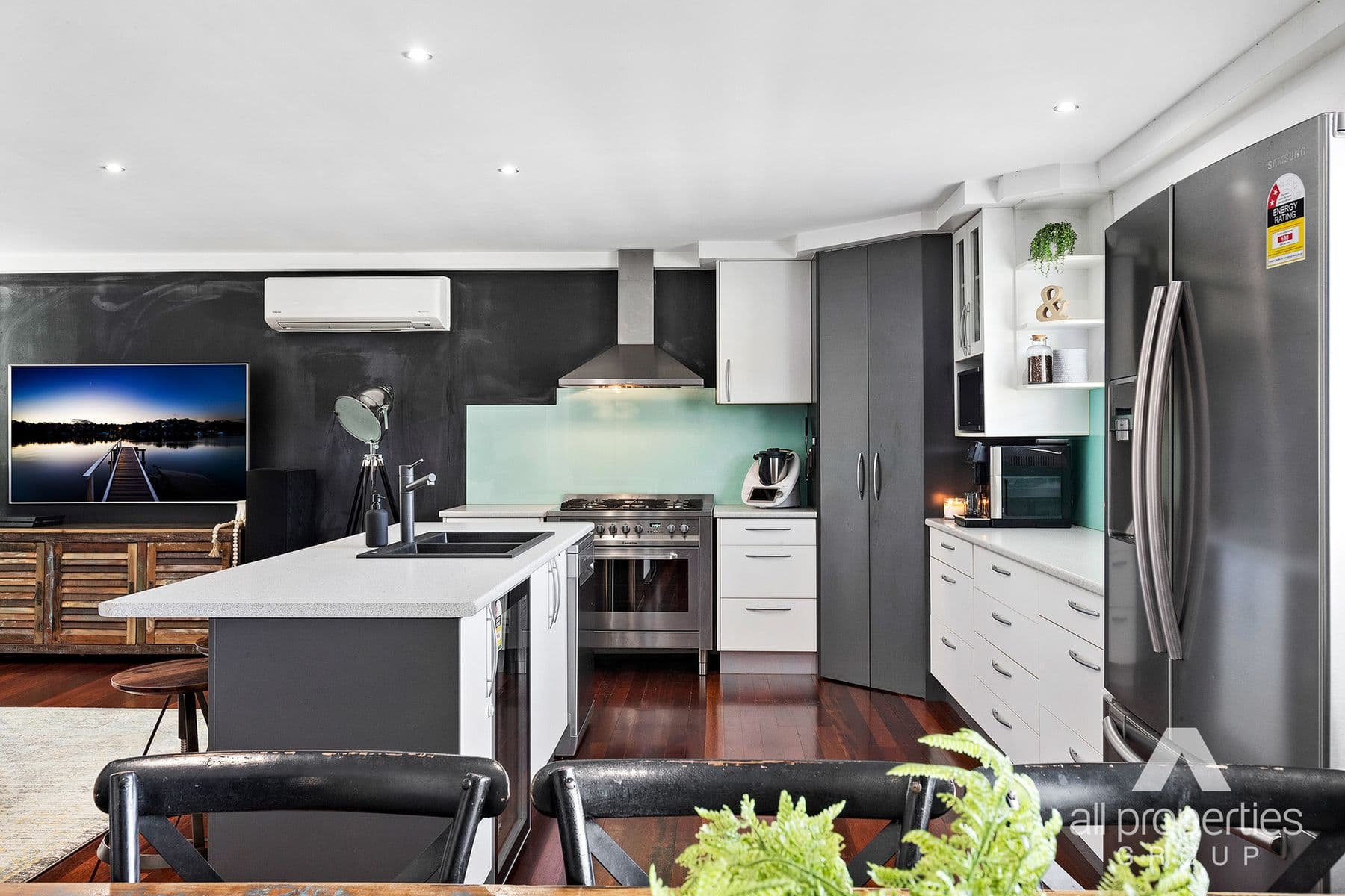16 Liana Court, Regents Park QLD 4118, Regents Park - Thumbnail 3