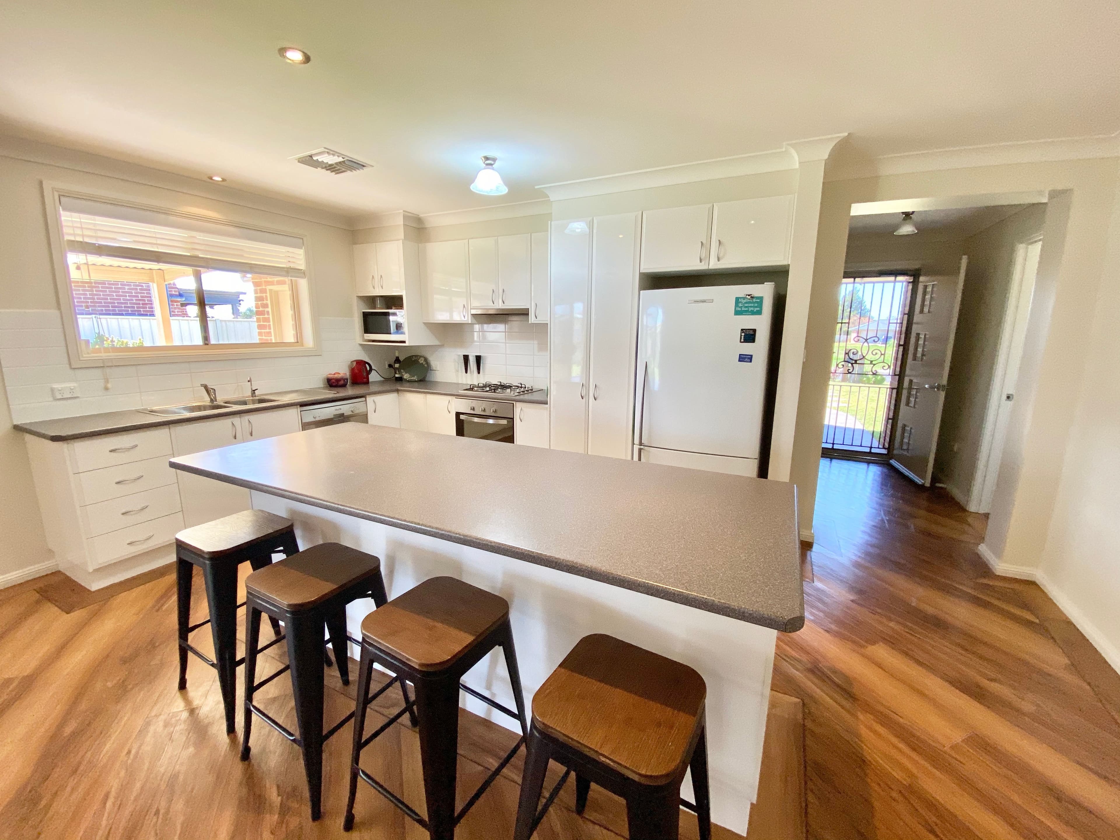 5 Dunstan Close, Forbes NSW 2871, Forbes - Thumbnail 2