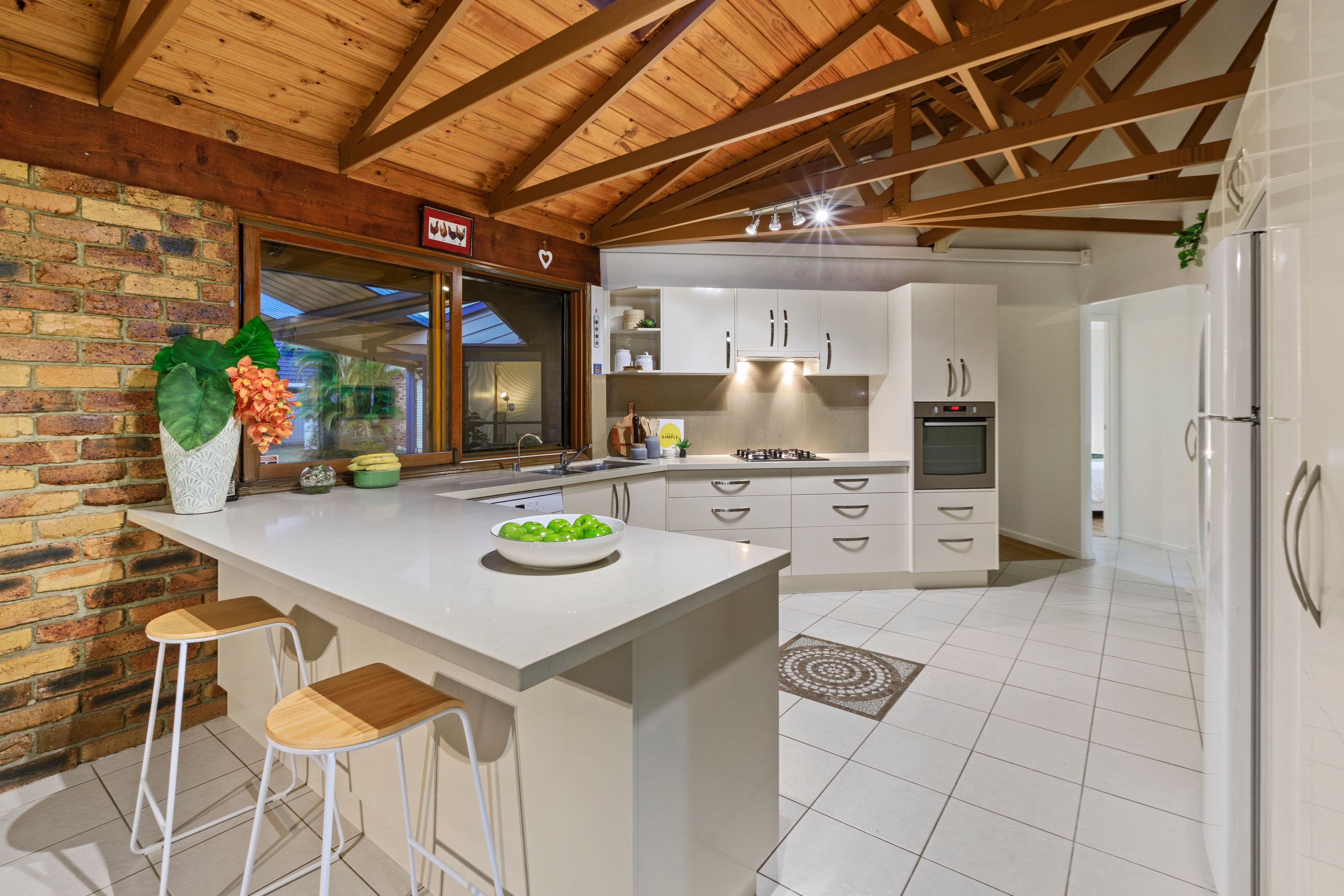 6 Glenheaton Court, Carindale QLD 4152, Carindale - Thumbnail 3