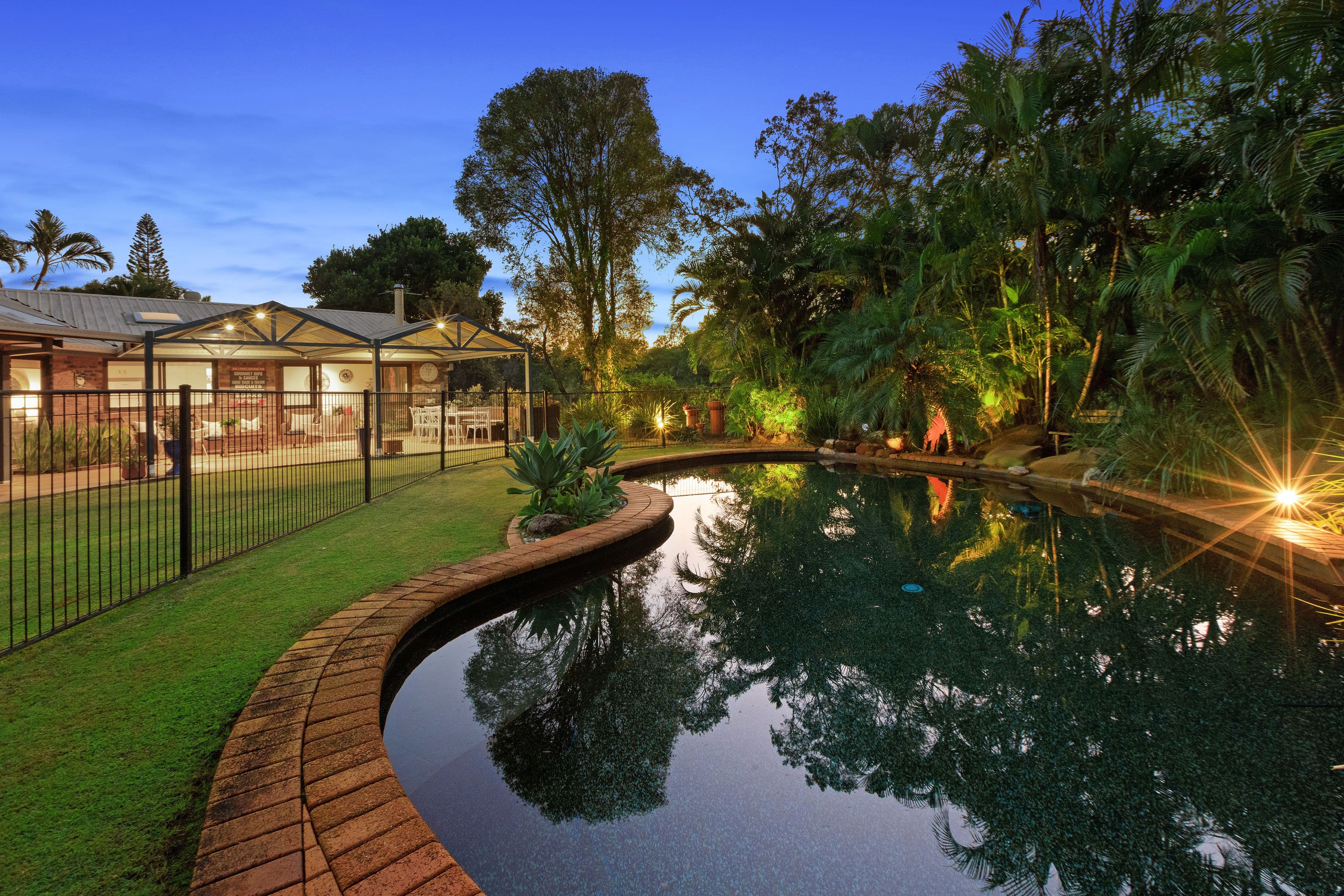 6 Glenheaton Court, Carindale QLD 4152, Carindale - Thumbnail 5