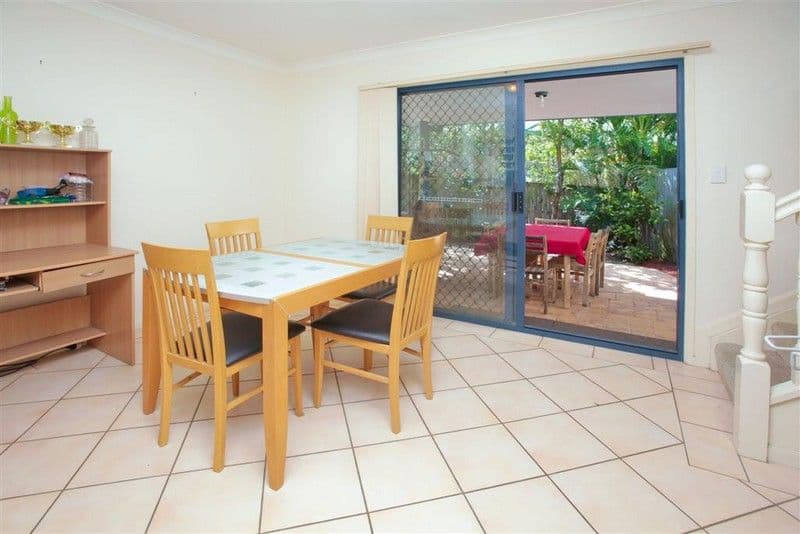 404 Upper Cornwall Street, COORPAROO QLD 4151, Coorparoo - Thumbnail 3