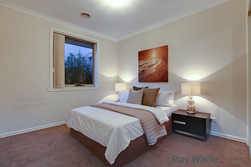 19 Whitelaw Street, Reservoir VIC 3073, Reservoir - Thumbnail 7