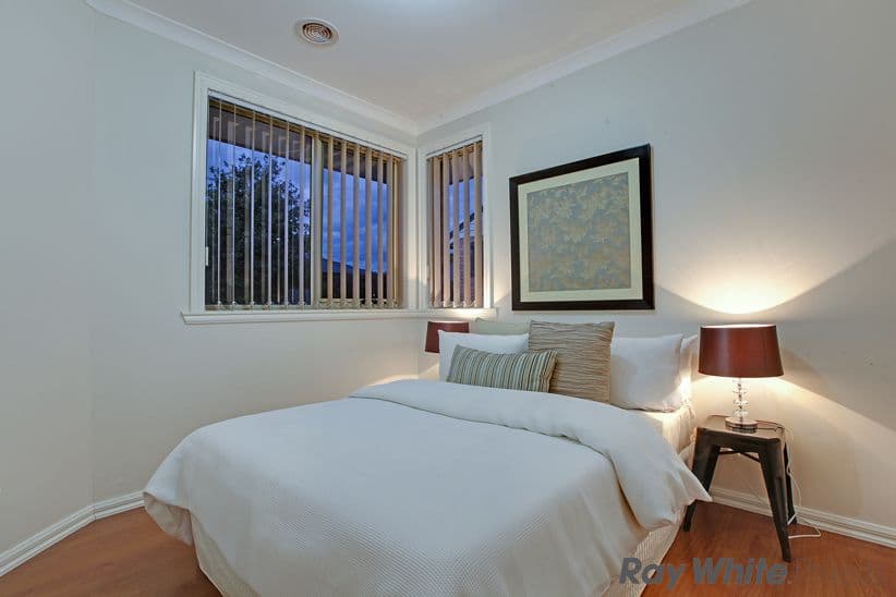 19 Whitelaw Street, Reservoir VIC 3073, Reservoir - Thumbnail 8