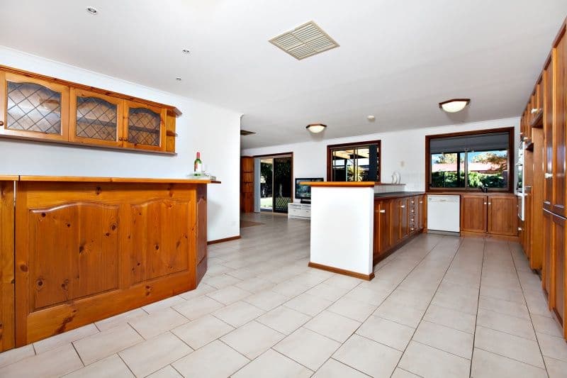 9 Wigley Drive, MCLAREN VALE SA 5171, McLaren Vale - Thumbnail 5