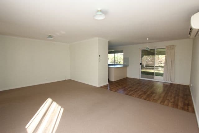 2 Highland Avenue, Cowes VIC 3922, Cowes - Thumbnail 4