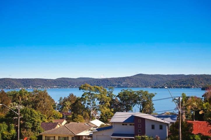 236 Avoca Drive, Green Point - Thumbnail 2