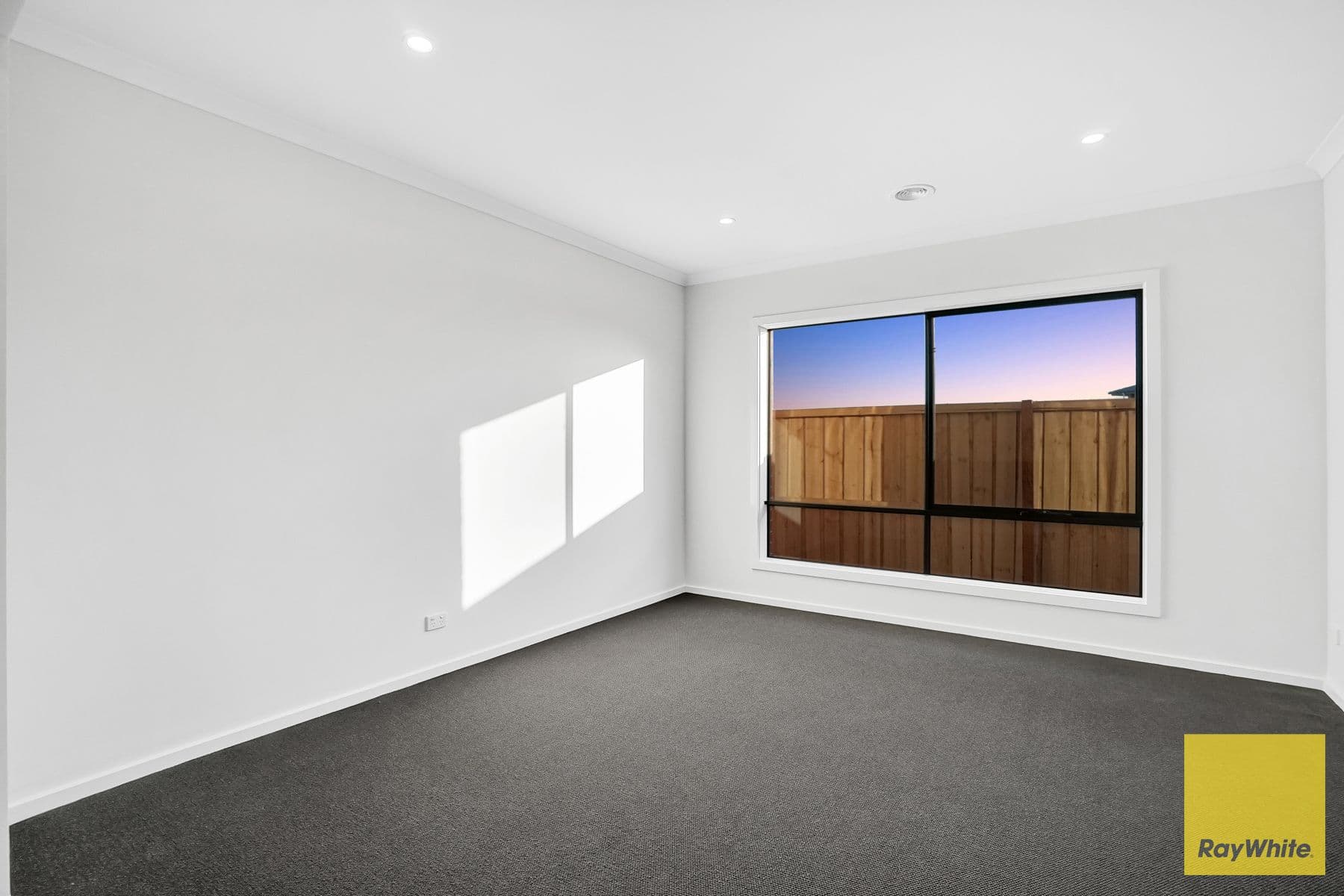 9 Manikato Drive, BONNIE BROOK VIC 3335, Bonnie Brook - Thumbnail 6