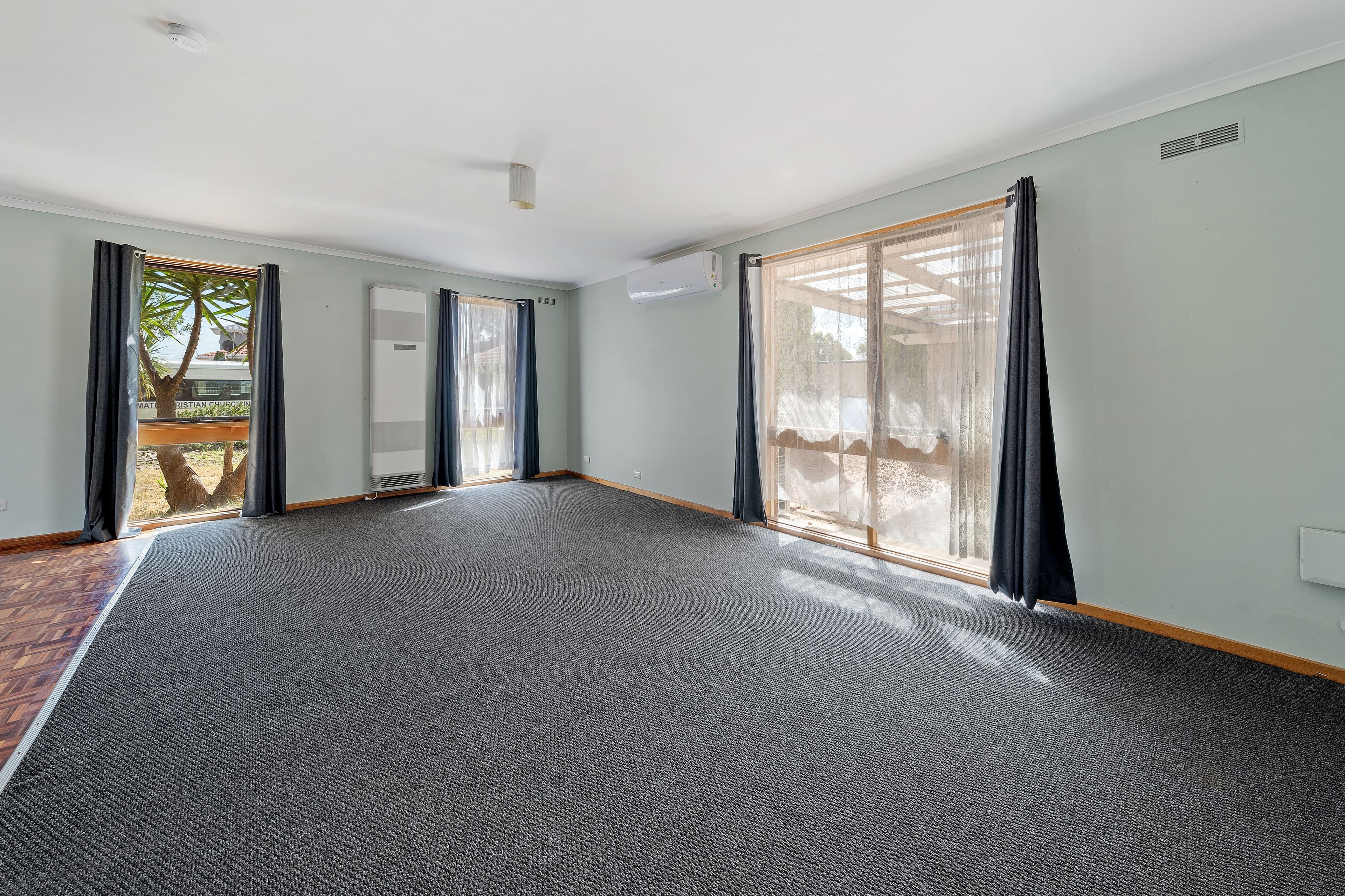 52 Childs Street, Melton South VIC 3338, Melton South - Thumbnail 3