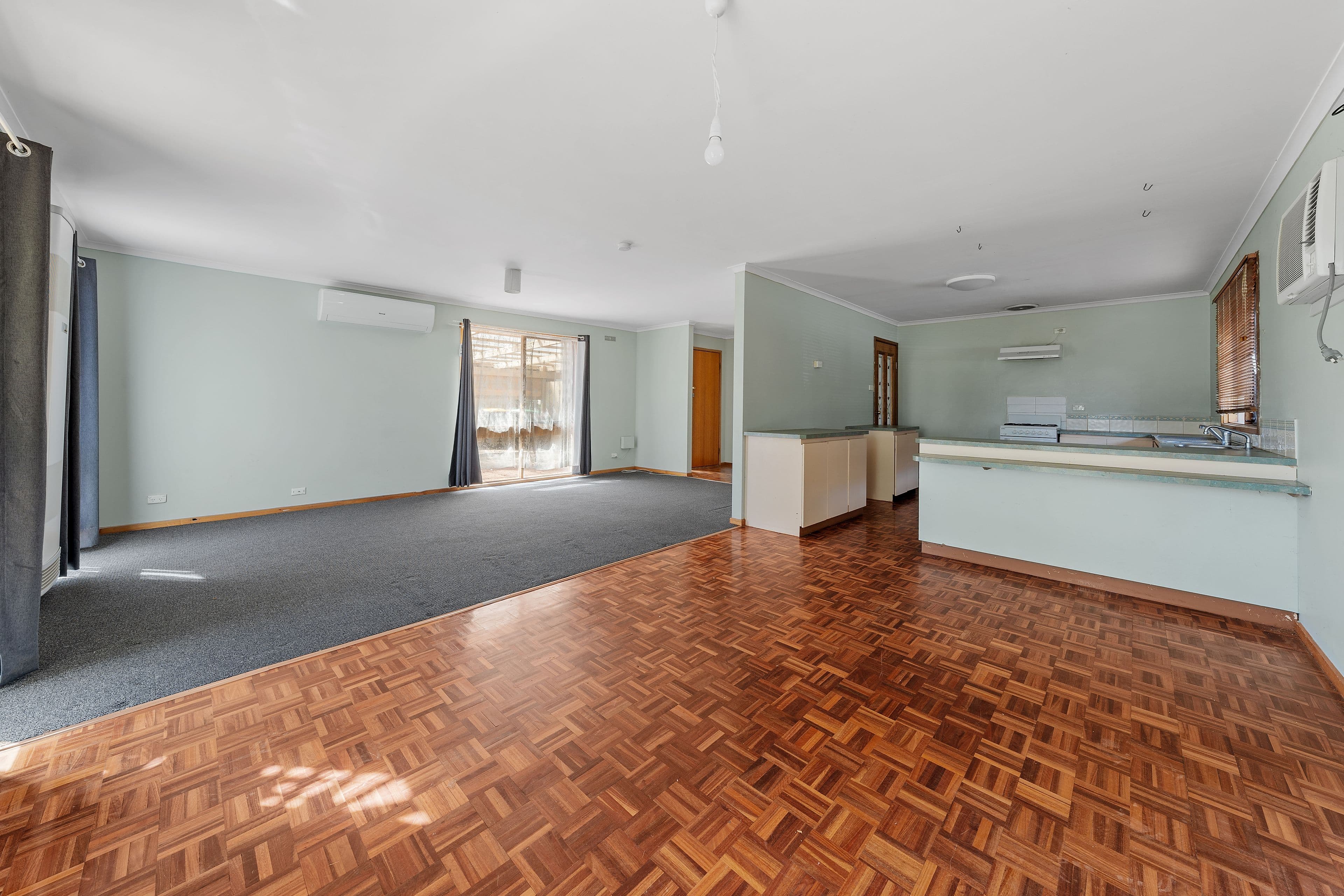52 Childs Street, Melton South VIC 3338, Melton South - Thumbnail 4