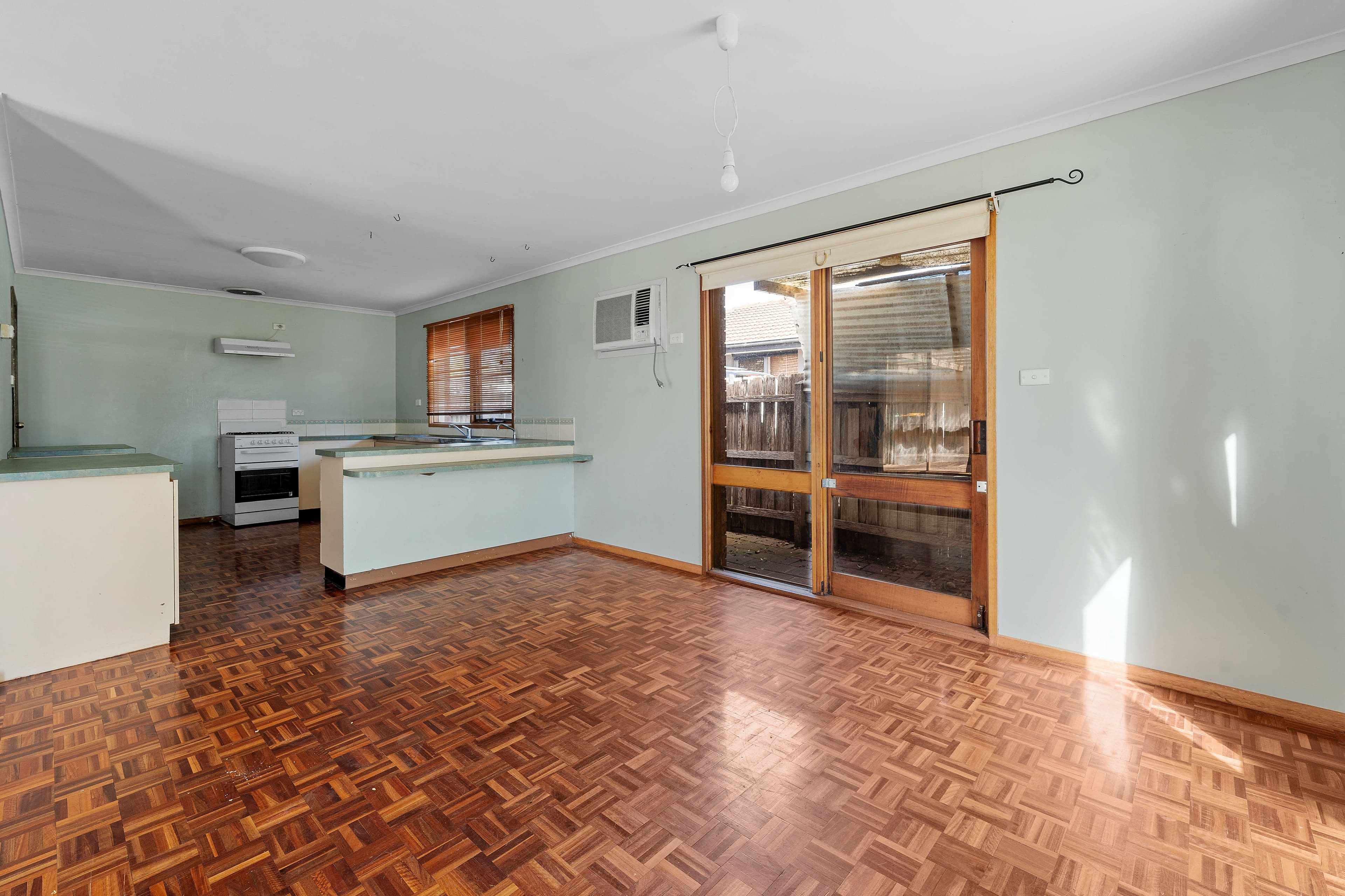 52 Childs Street, Melton South VIC 3338, Melton South - Thumbnail 6