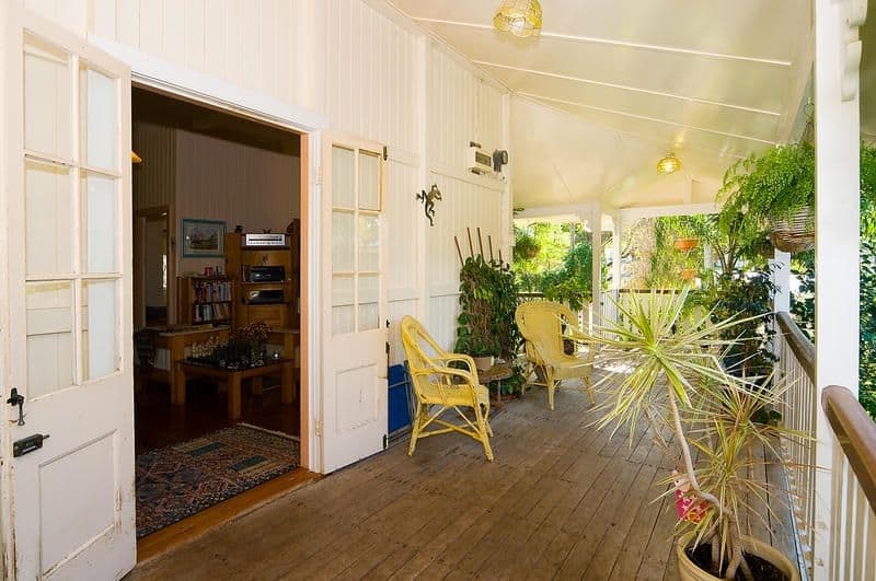 11 Verney Road West, GRACEVILLE QLD 4075, Graceville - Thumbnail 3