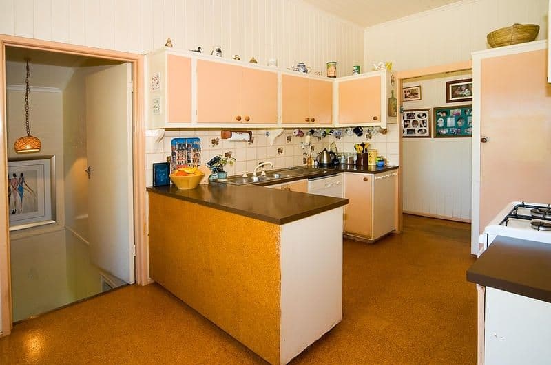 11 Verney Road West, GRACEVILLE QLD 4075, Graceville - Thumbnail 4