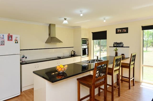 933 Flagstone Creek Road, FLAGSTONE CREEK QLD 4344, Flagstone Creek - Thumbnail 4