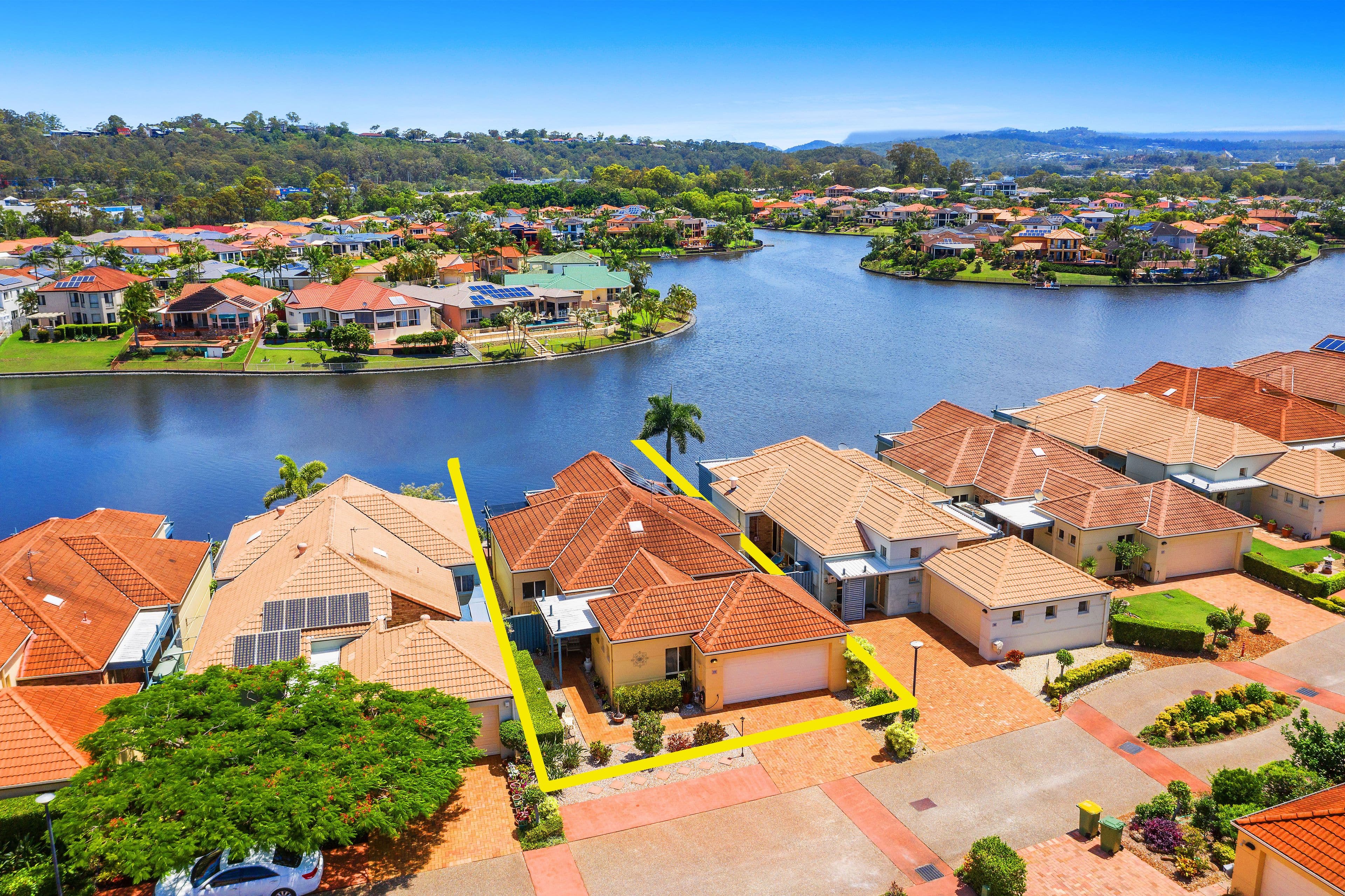 36 Beachcomber Court, Burleigh Waters QLD 4220, Burleigh Waters - Thumbnail 7