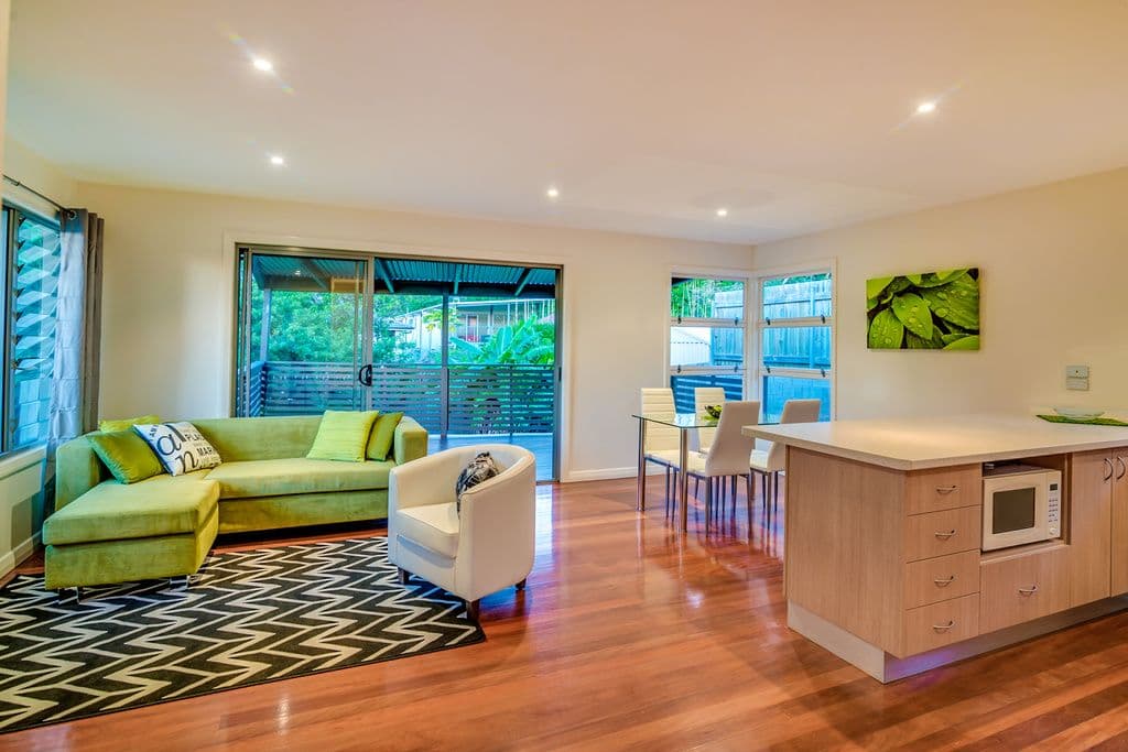 60 Sebring Street, Holland Park West QLD 4121, Holland Park West - Thumbnail 2