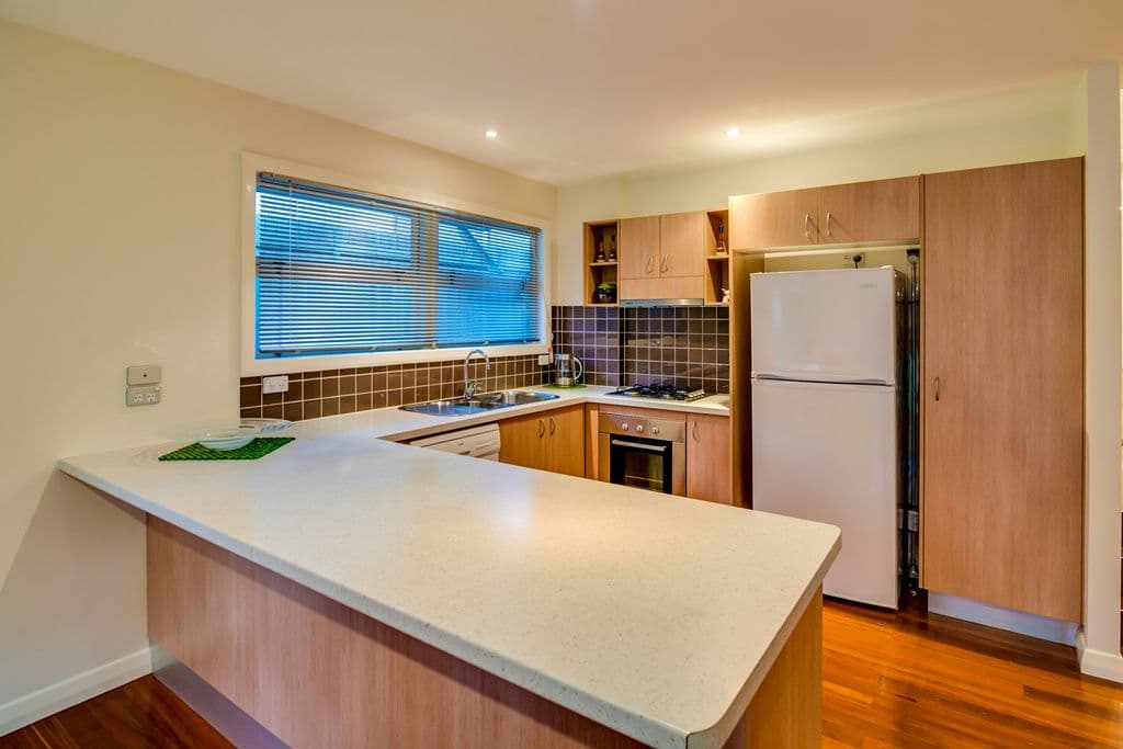 60 Sebring Street, Holland Park West QLD 4121, Holland Park West - Thumbnail 5