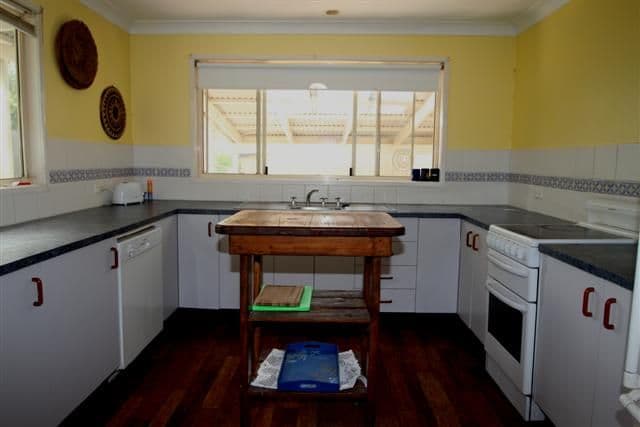 28 Treeline Drive, GOWRIE JUNCTION QLD 4352, Gowrie Junction - Thumbnail 2