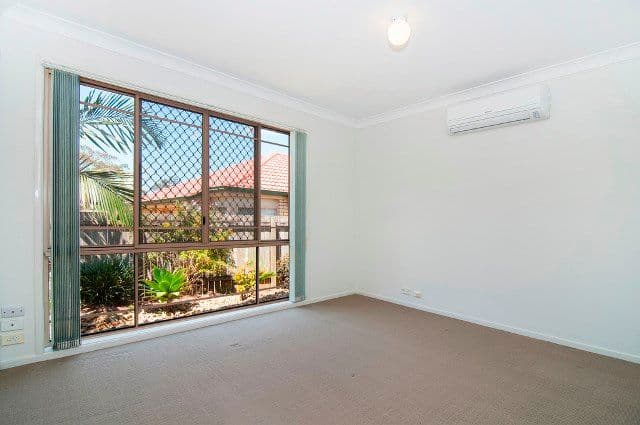 4 Silvergum Place, CALAMVALE QLD 4116, Calamvale - Thumbnail 4